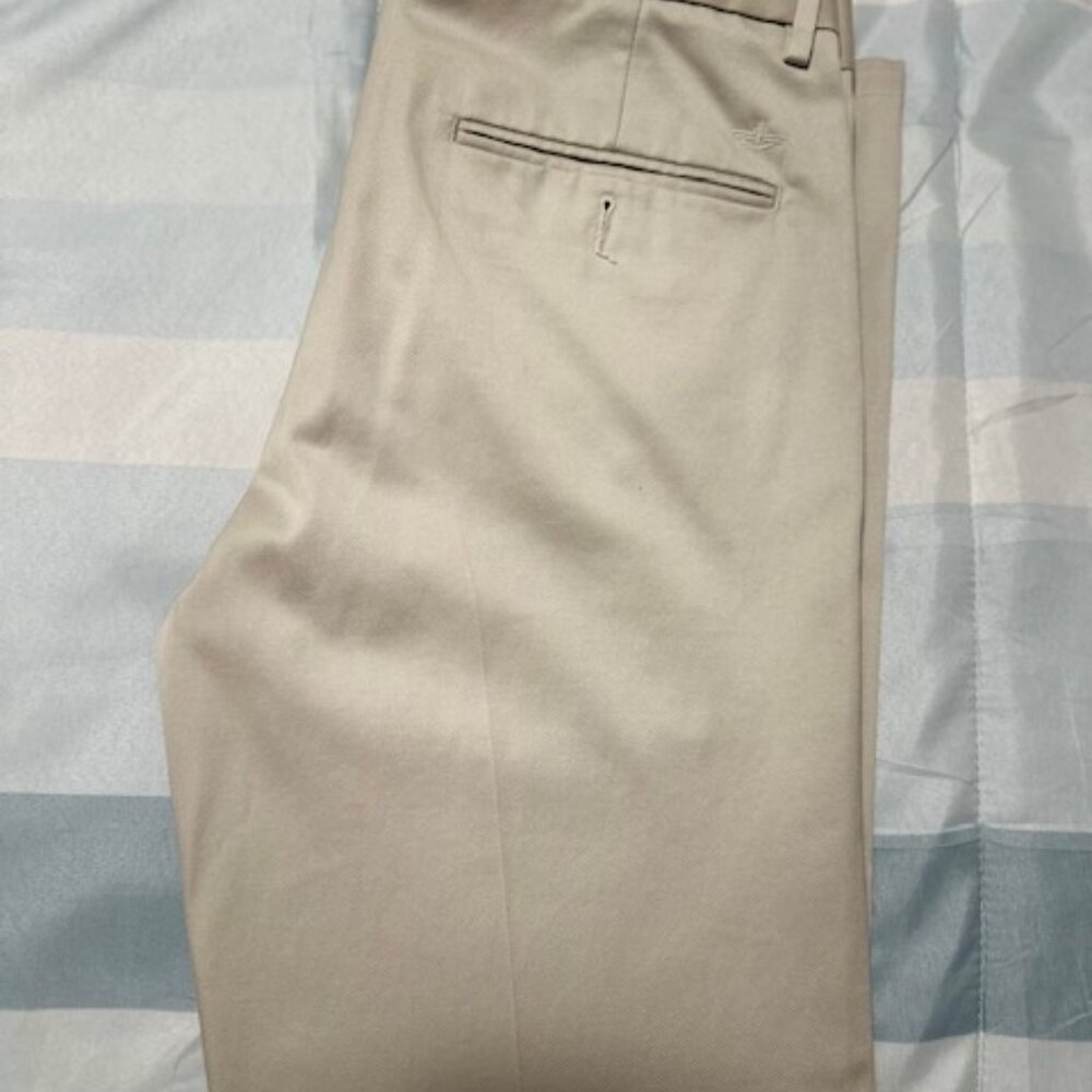 Dockers - Cream - 34x34 Like New